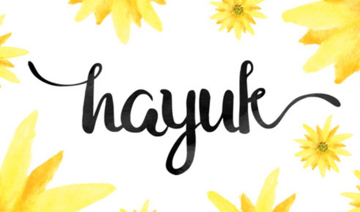 Hayuk Script Font